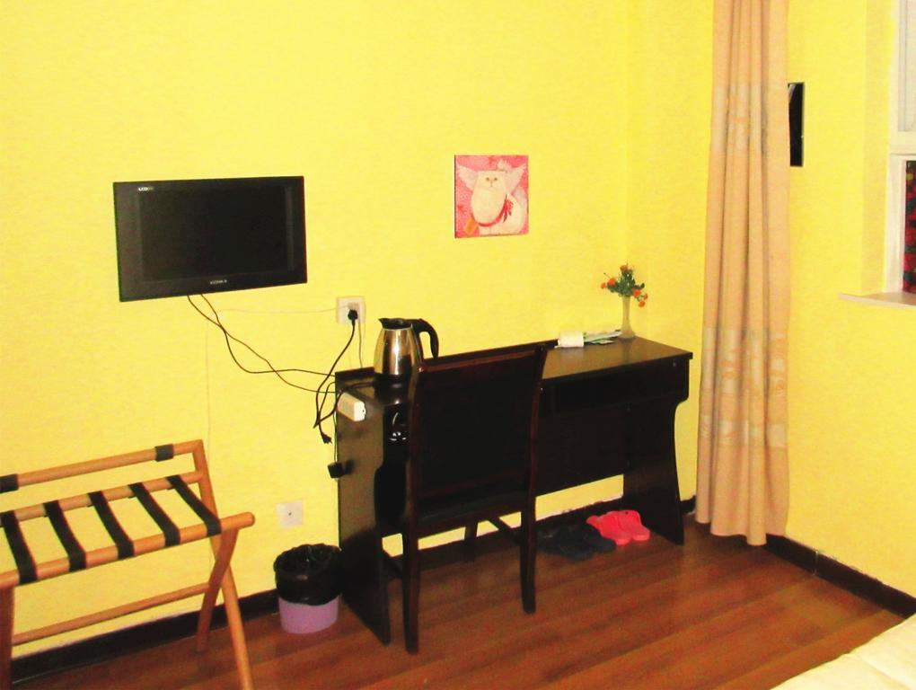 25°C Four Season Youth Hostel Циндао Экстерьер фото
