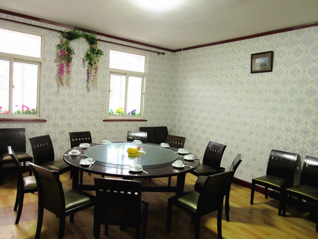 25°C Four Season Youth Hostel Циндао Экстерьер фото